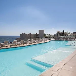 4* ホテル ビー